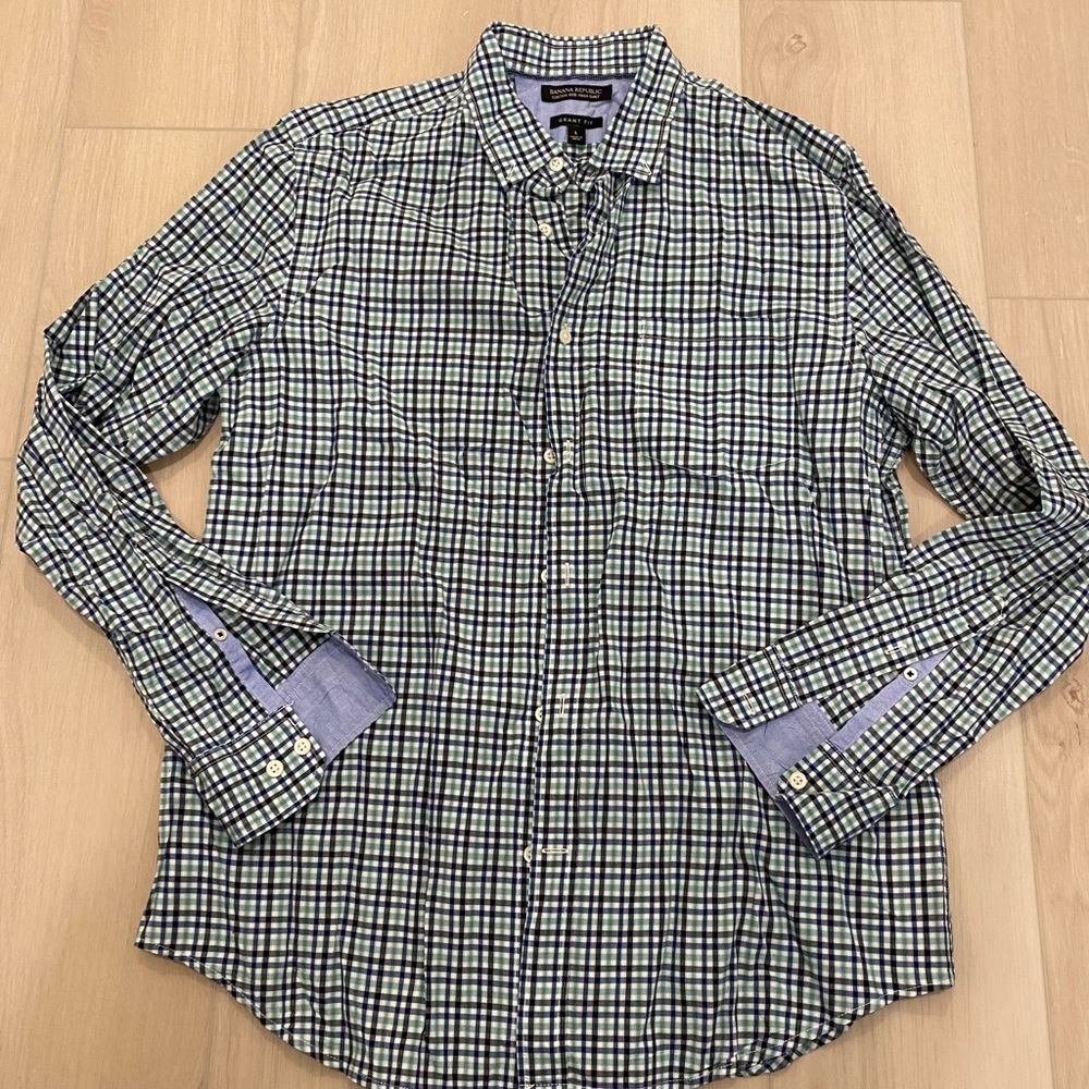 Banana republic large plaid button down shirt
